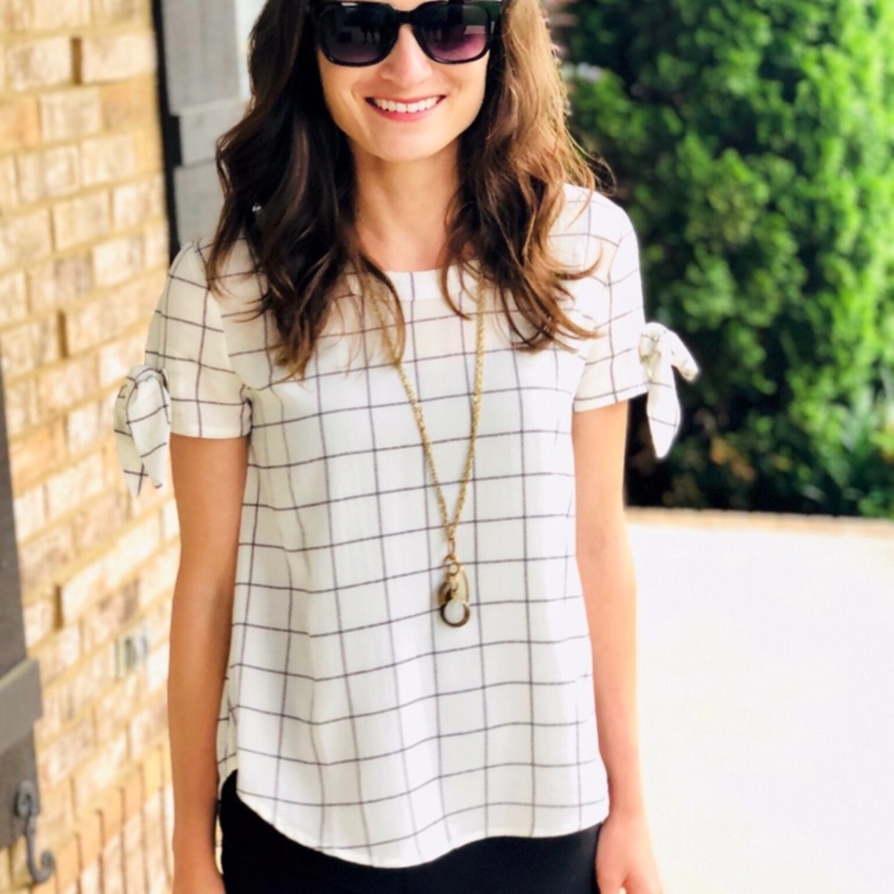 Window pane grid print tie sleeve top - Picture 2 of 4